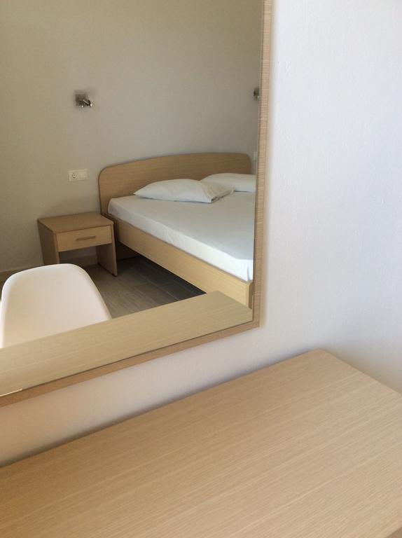 פלאקיאס Elena Rooms חדר תמונה