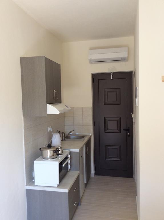 פלאקיאס Elena Rooms חדר תמונה