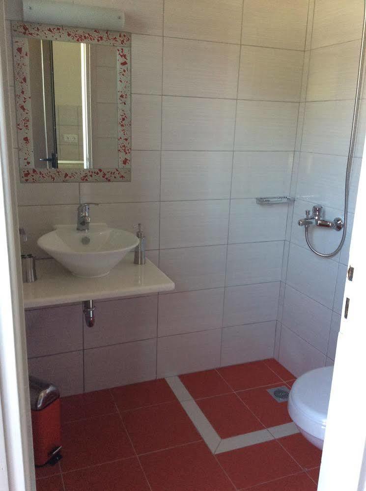 פלאקיאס Elena Rooms מראה חיצוני תמונה