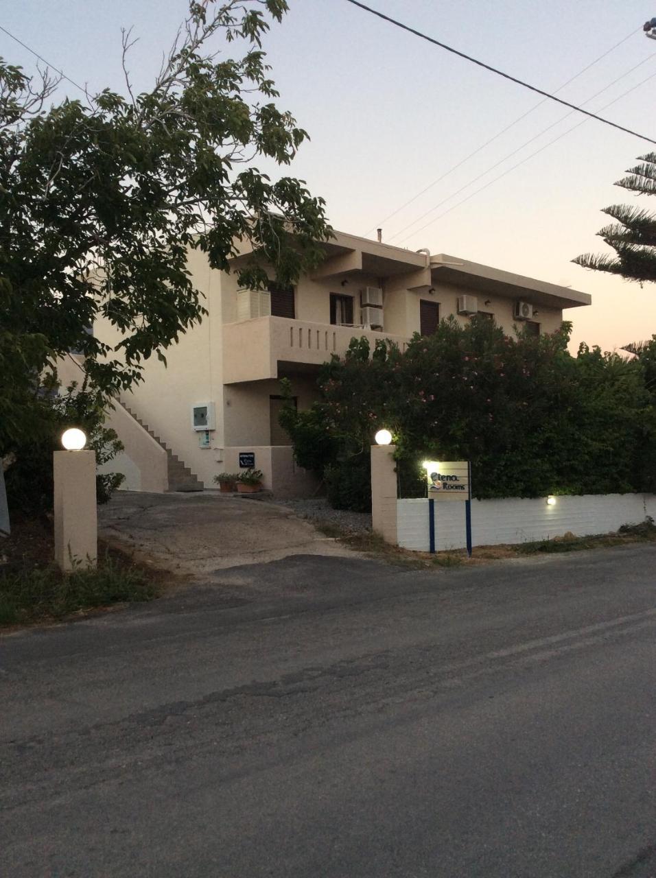 פלאקיאס Elena Rooms מראה חיצוני תמונה